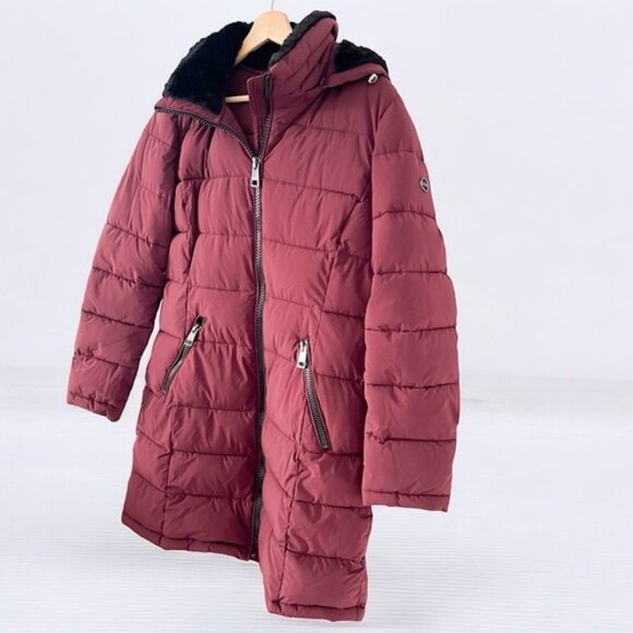 Andrew Marc Red Puffer Jacket with Hood and Quilted Design - Picture 4 of 11